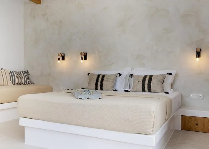 Апартаменты Arch Chora Next To The Old Castle