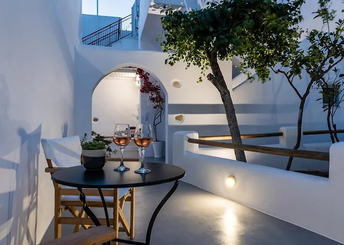 Апартаменты Arch Chora Next To The Old Castle *