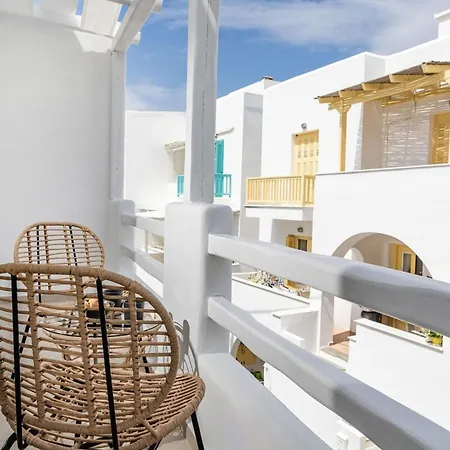 Arch Chora Next To The Old Castle