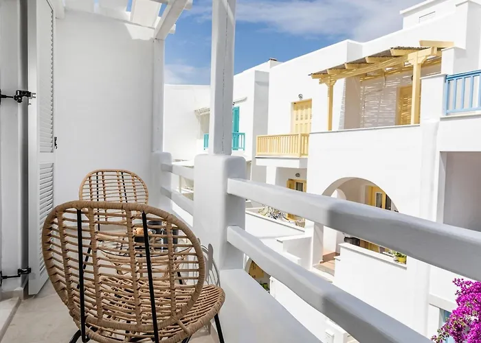 Arch Chora Next To The Old Castle