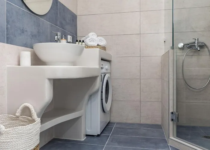 Arch Chora Next To The Old Castle *